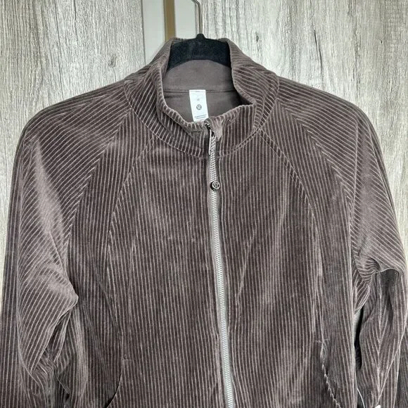 Lululemon Scuba Track Jacket Velvet Cord Full Zip Brown Color Size 12 NWT - Picture 2 of 8